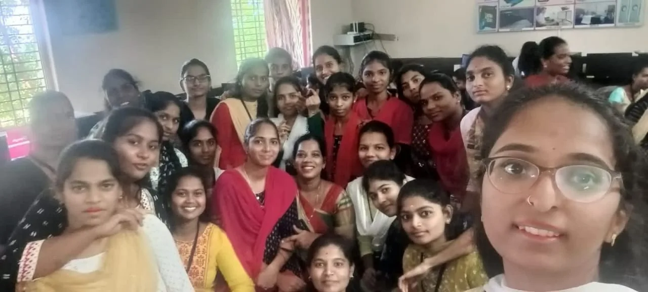 Students taking a group selfie with Lijoys Solutions trainers after a skills workshop at a campus